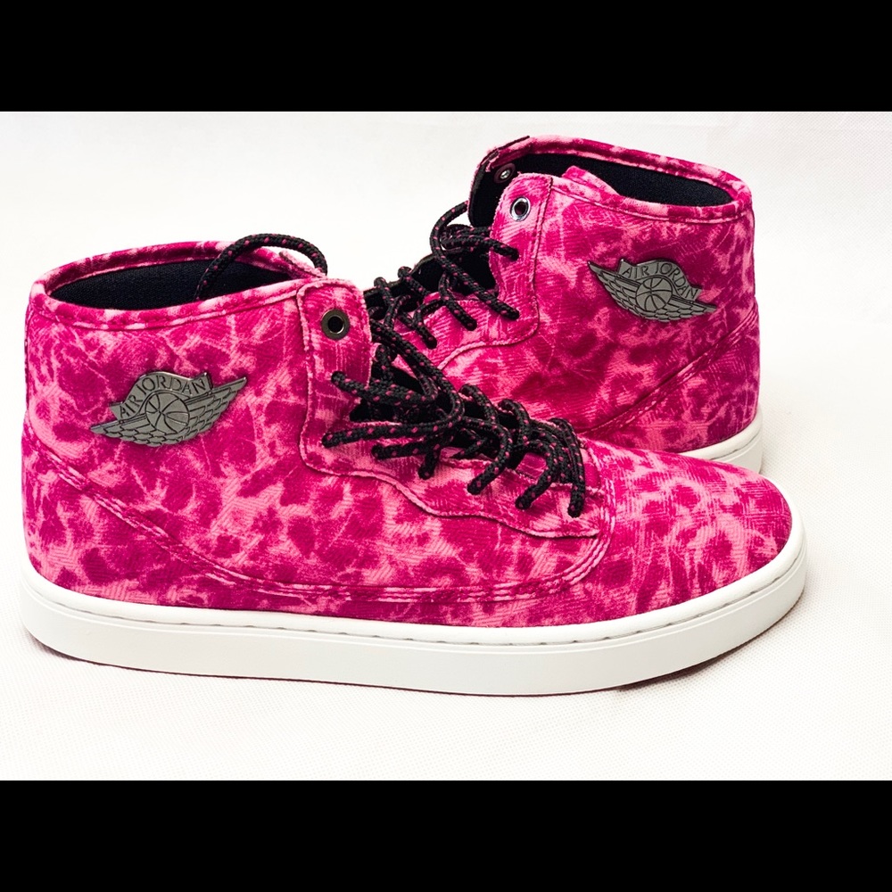 Jordan Pink Denim 7y Women 8.5
